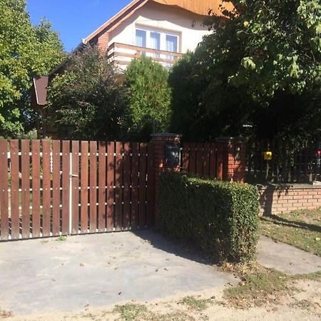 Ady Endre 9.A Appartamento Balatonfůzfő Esterno foto